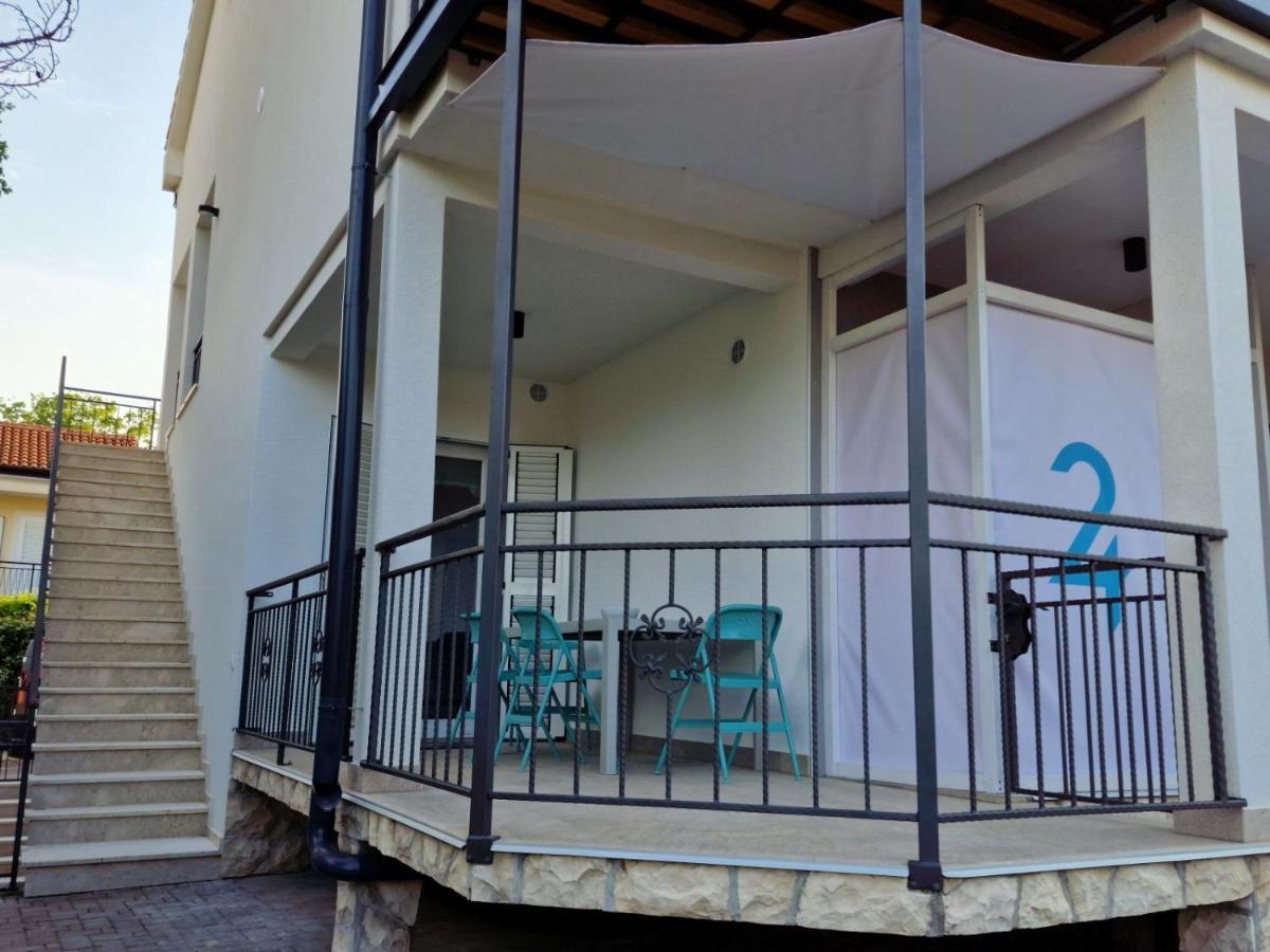 Anna24 Holidays Vantacici Exterior photo
